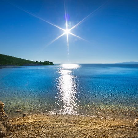 Boutique & Design Hotel Navis - Small Luxury Hotels Of The World Opatija Bagian luar foto The sun shining on the sea