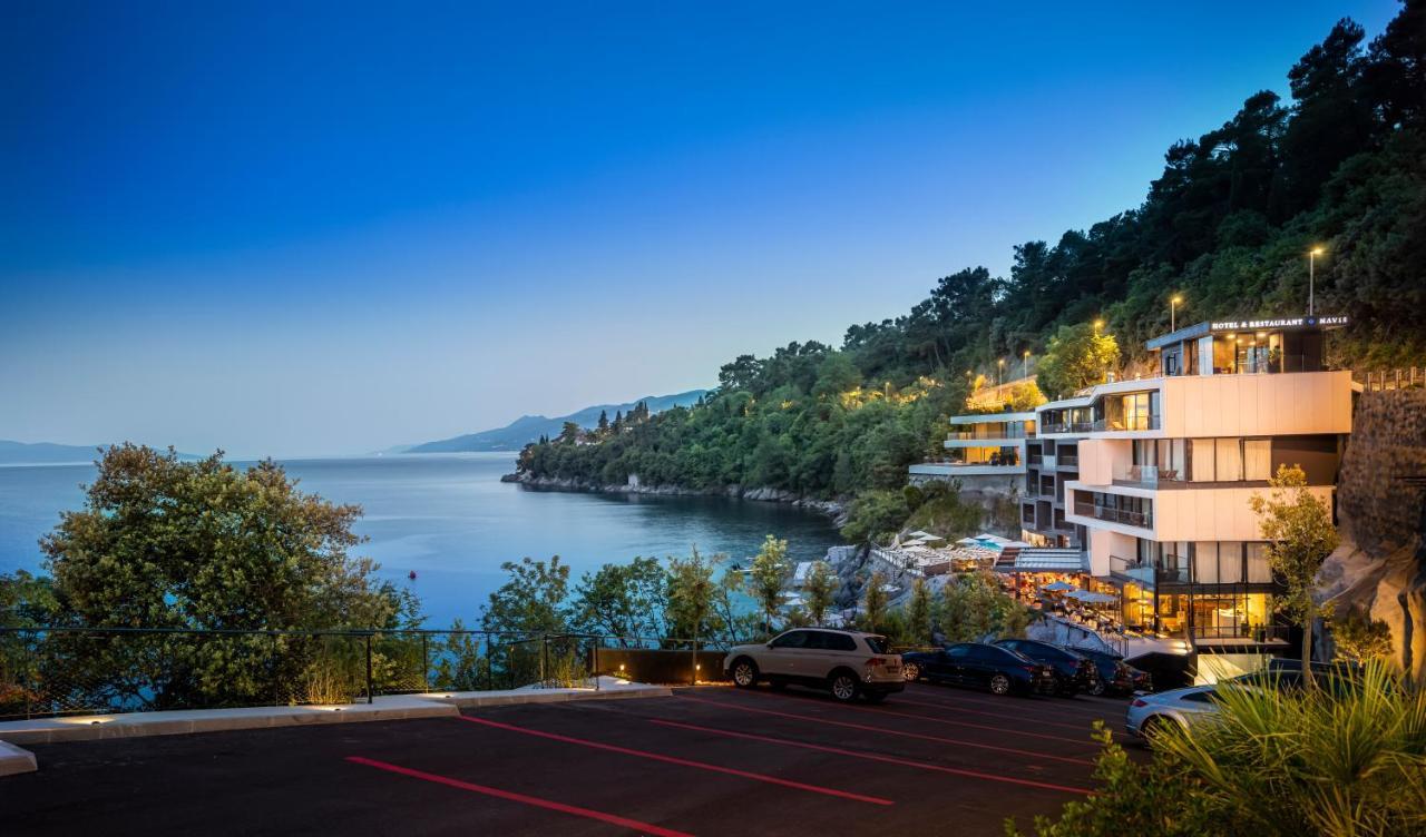 Boutique & Design Hotel Navis - Small Luxury Hotels Of The World Opatija Bagian luar foto View of the hotel