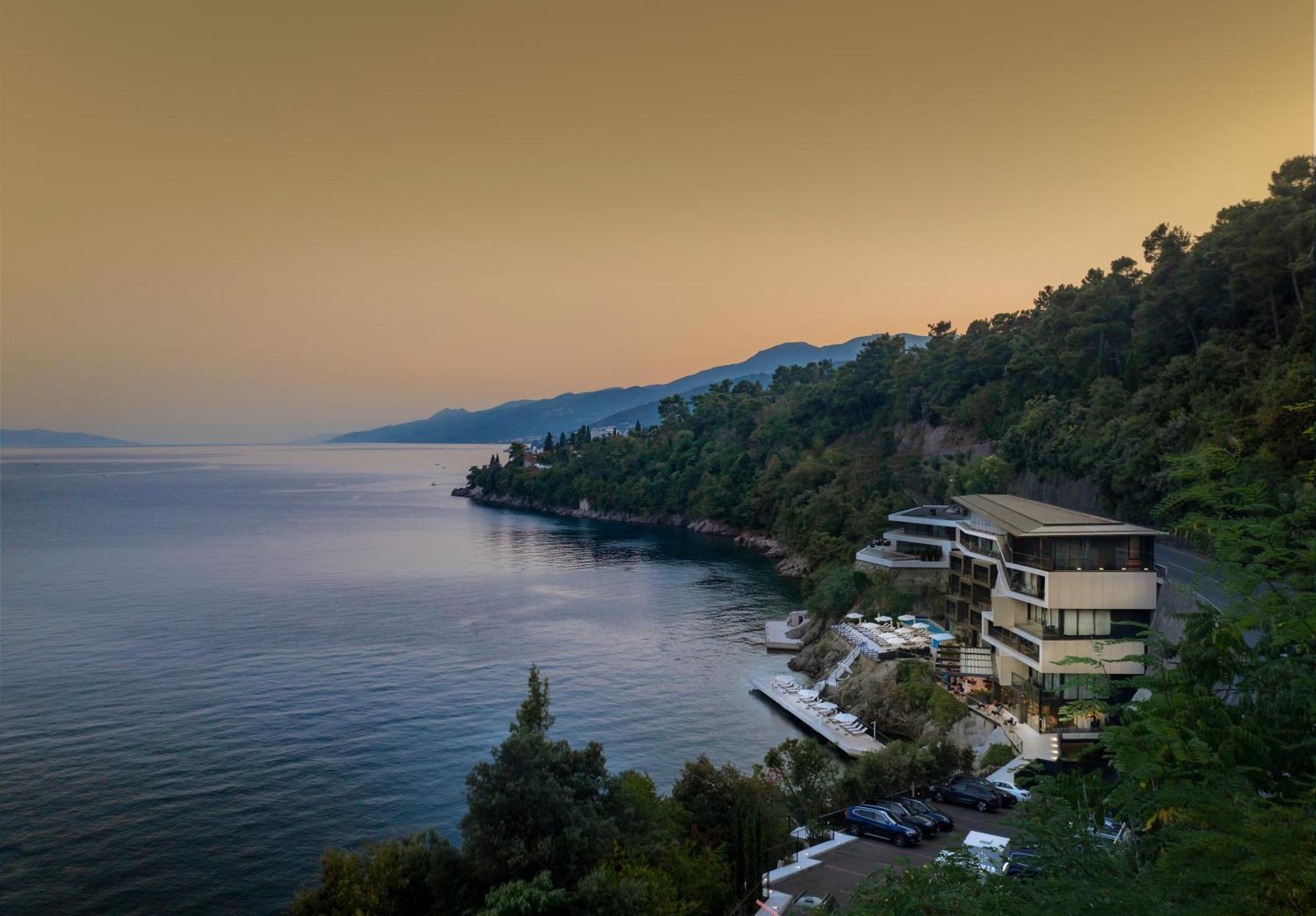 Boutique & Design Hotel Navis - Small Luxury Hotels Of The World Opatija Bagian luar foto View of the hotel